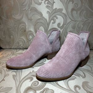 Lucky Brand Pink Perforated Suede Women's 10 Heeled Ankle Boots